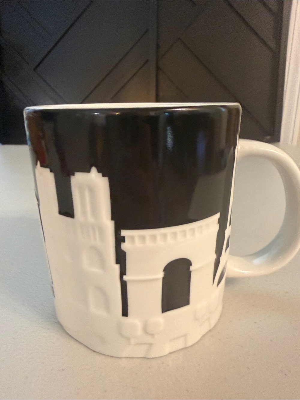 Starbucks 3D Relief Paris France 2011 Collector Mug
